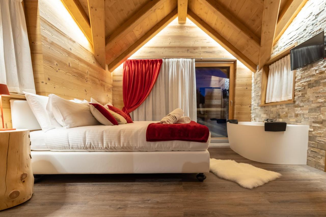 Chalet Imbosc'Che - 5 Beautiful Rooms In Charming B&B ليفينو المظهر الخارجي الصورة