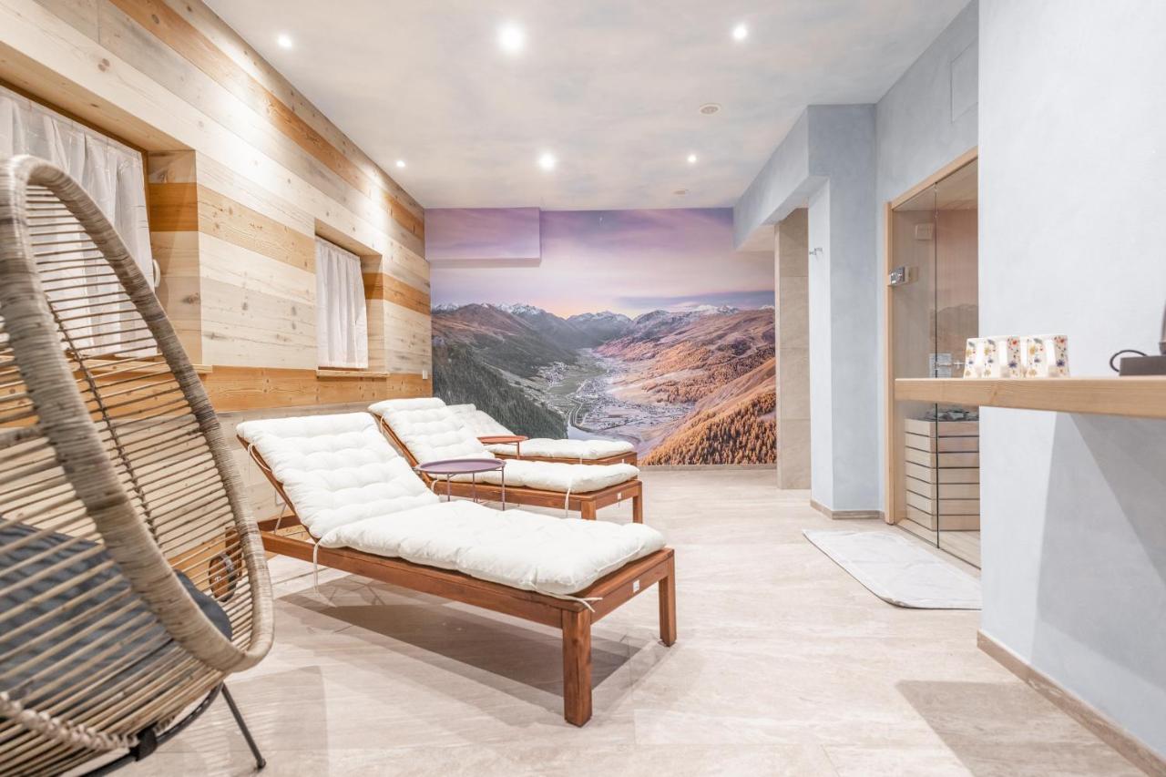 Chalet Imbosc'Che - 5 Beautiful Rooms In Charming B&B ليفينو المظهر الخارجي الصورة