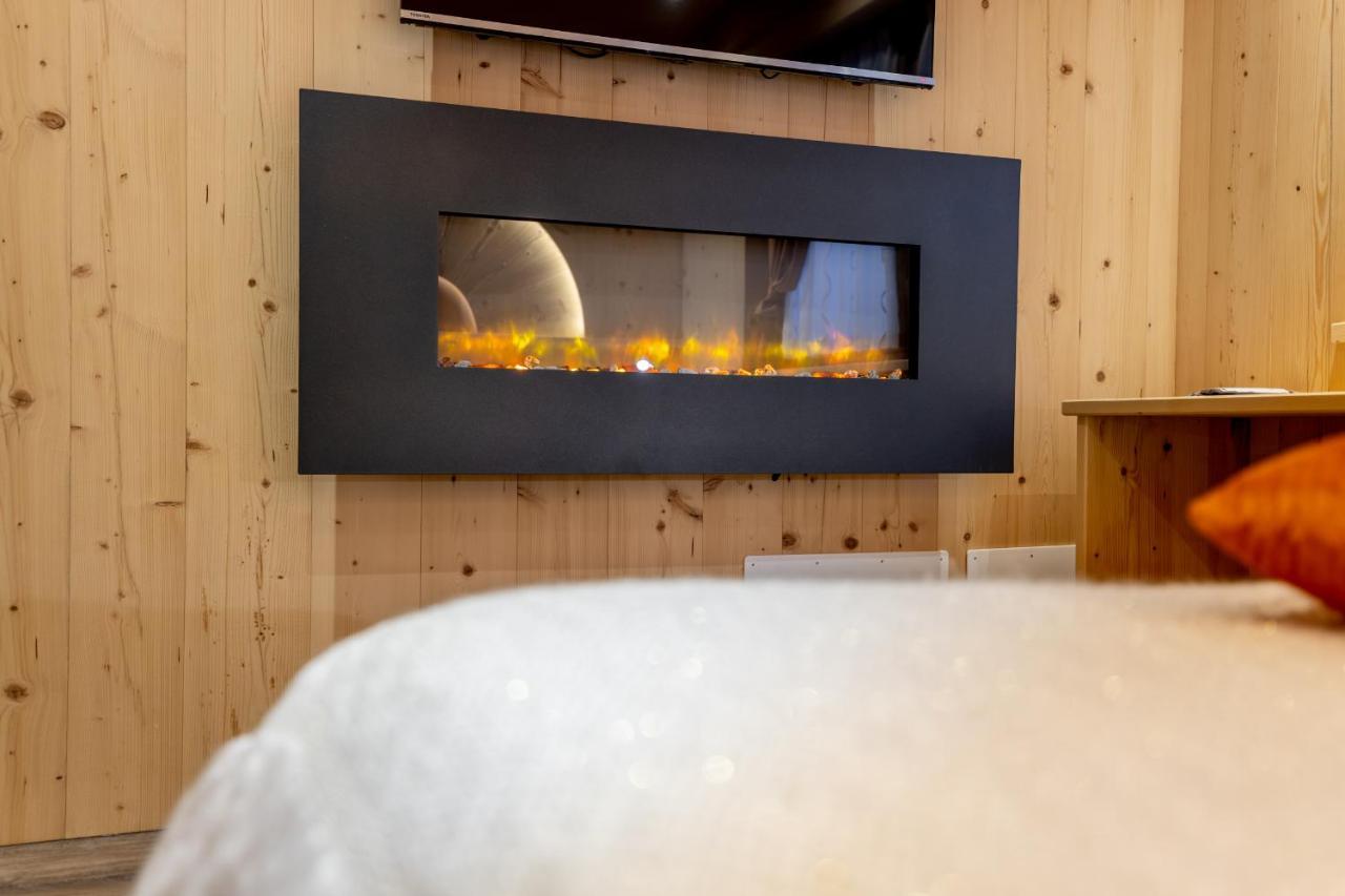 Chalet Imbosc'Che - 5 Beautiful Rooms In Charming B&B ليفينو المظهر الخارجي الصورة