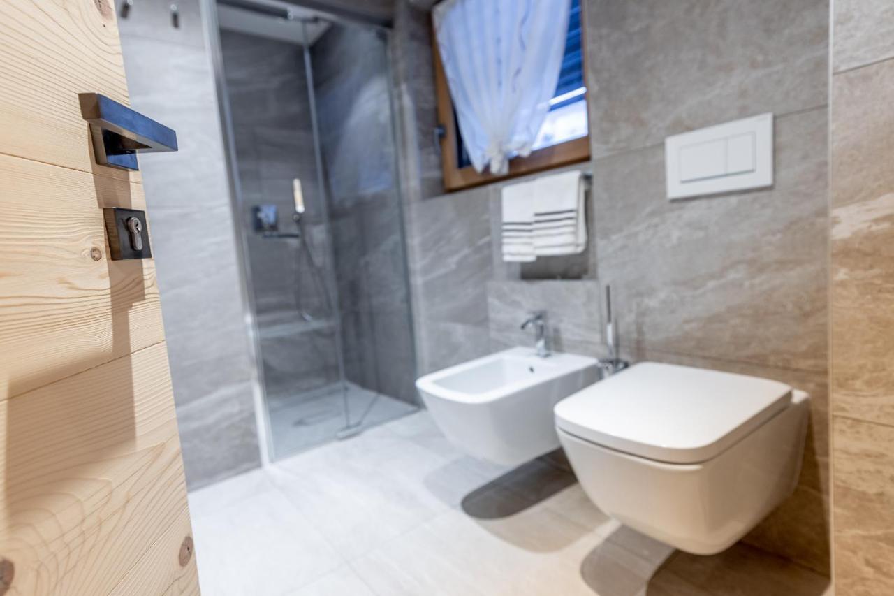 Chalet Imbosc'Che - 5 Beautiful Rooms In Charming B&B ليفينو المظهر الخارجي الصورة