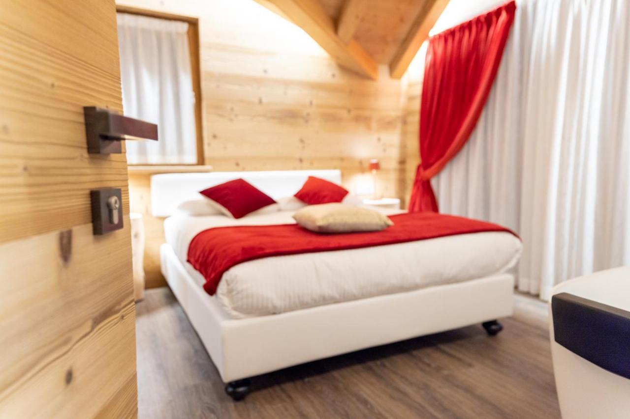 Chalet Imbosc'Che - 5 Beautiful Rooms In Charming B&B ليفينو المظهر الخارجي الصورة